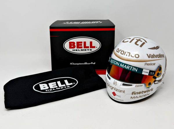 MINI CASCO 1/2 GP CHINA 2025 ASTON MARTIN - Imagen 4